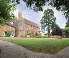 Bell Bloxham Summer Language School