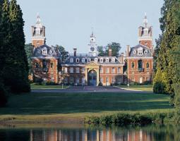 Bell Wellington College