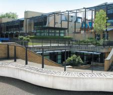 Alpadia London language school