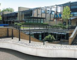 Alpadia London language school