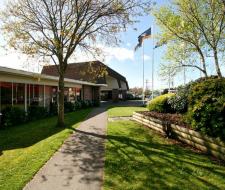 Pacific International Hotel Management School (PIHMS)