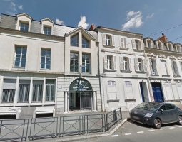 Lycée Sainte Agnès Public School