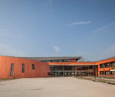 The Lisses public school in France