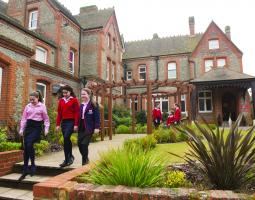 St Georges School Ascot