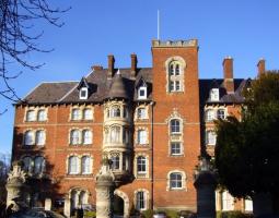 Malvern St James School