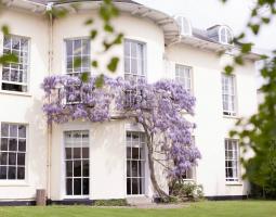 Inlingua Cheltenham English language school