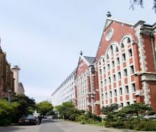 Keio University (Keio)