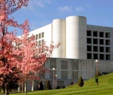 Universidad de Navarra (UNAV)