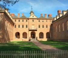 College of William &amp; Mary (W &amp; M)