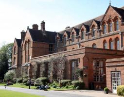 Oxford International College