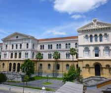 Universidad de Deusto Deustuko Unibertsitatea