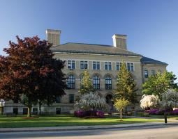 University of Massachusetts Lowell UMass