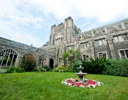 University of Toronto: English Language Program