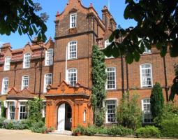 Hughes Hall, University of Cambridge Summer Camp