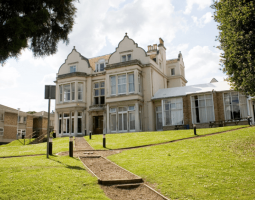 Embassy Kingswood Language Center