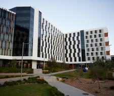 University of Canberra College