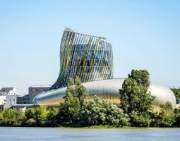 INSEEC School of Management in Bordeaux