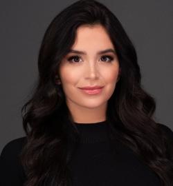 - Review: Laura Galindo