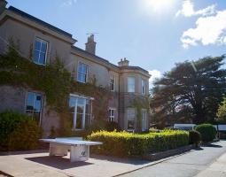 Heathfield Knoll School