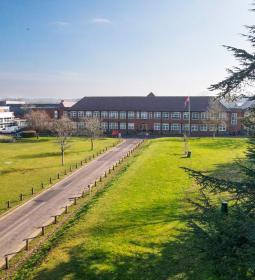 Discounts from Brockenhurst College for foreign students