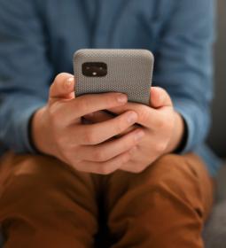 How to save children from smartphones and overcome digital addiction