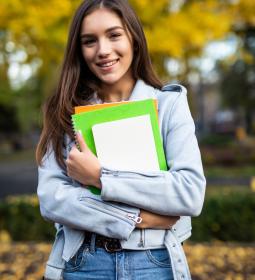 Discounts for studying in Embassy Language Centers for international students