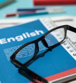 Discounts for English courses from international language centers Kaplan for foreign students