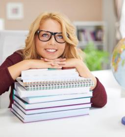 Free weeks for studying and accommodation from FLS International Language Schools