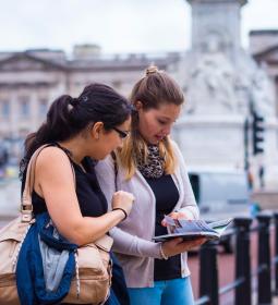 An attractive offer from the London Study Center for group trips