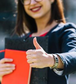 Scholarship up to 30% on Bachelor's and Master's programs, MBA in Spain and Switzerland