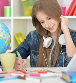 Special offers for studying in OHLA Language Schools for international students