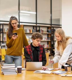 Practices in the best companies for students of Northeastern University