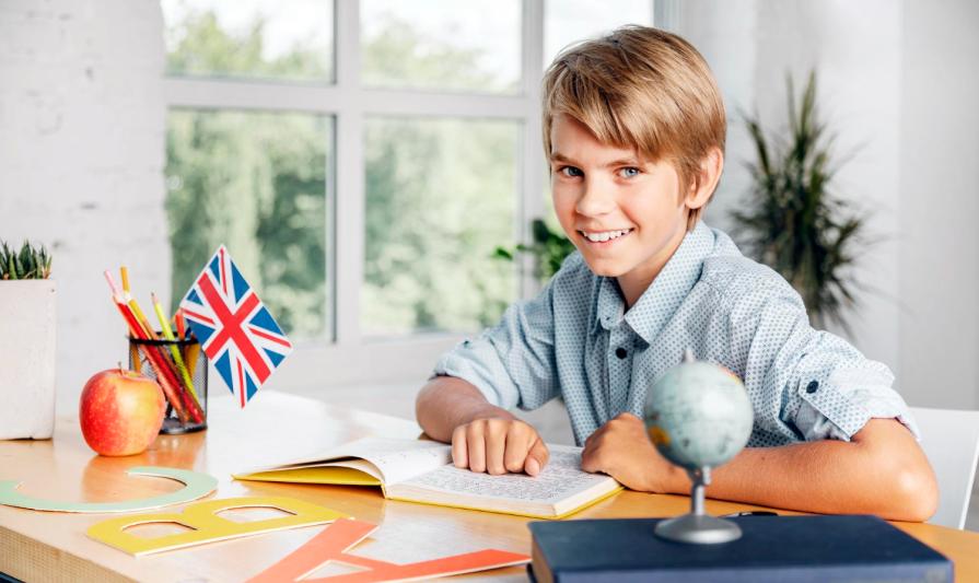 Inexpensive school education in England UK for international students