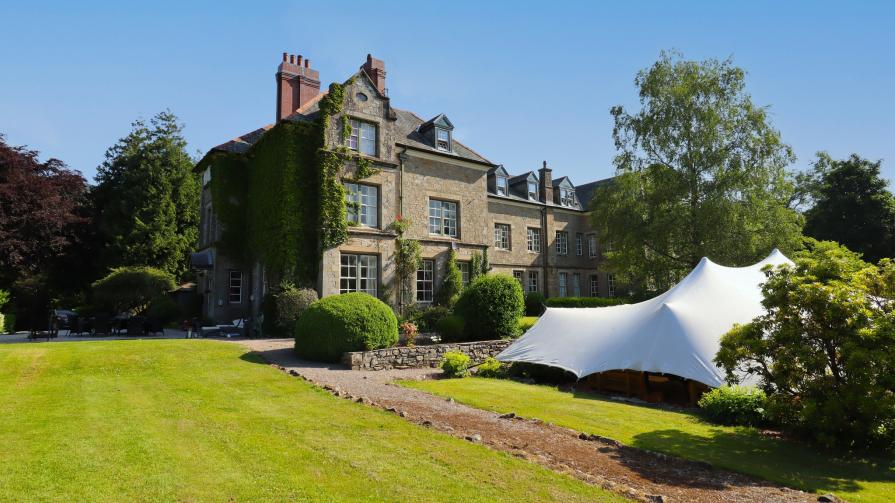 10% discounts for booking summer programs at Sedbergh School