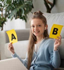 Is it worth starting to learn English from an early age?