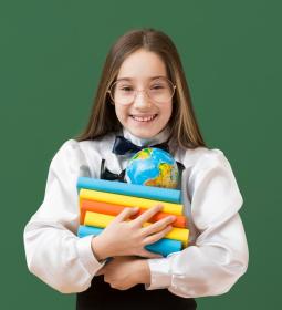 What you need to prepare before taking your child to the first grade