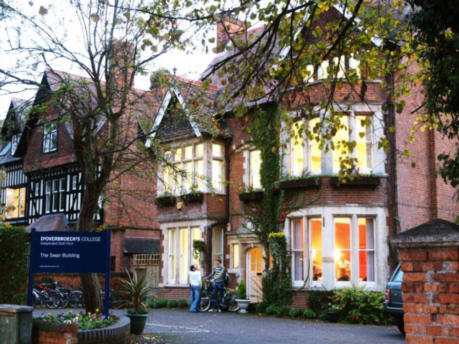 Prestigious English School d'Overbroeck's Awards Two New Scholarships