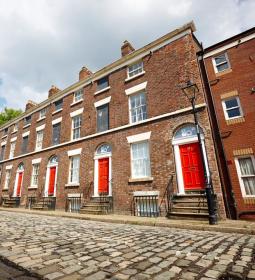 TOP-6 Best Language Schools in Liverpool 2026 Rankings