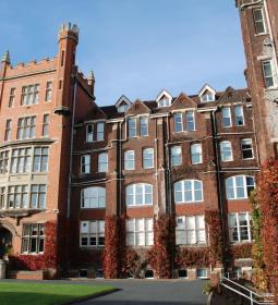 TOP-5 Best Language Schools in Canterbury 2026 Rankings