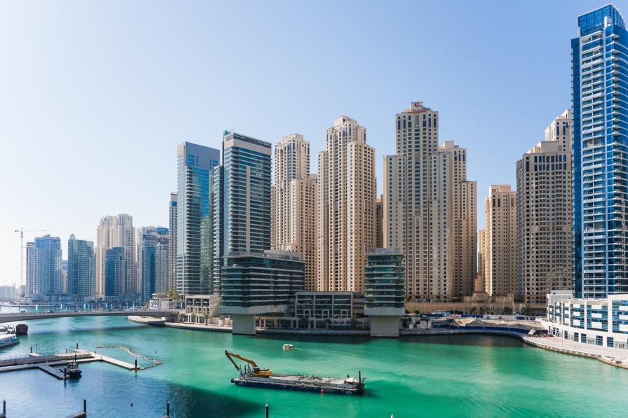 TOP-7 main disadvantages of staying in the UAE