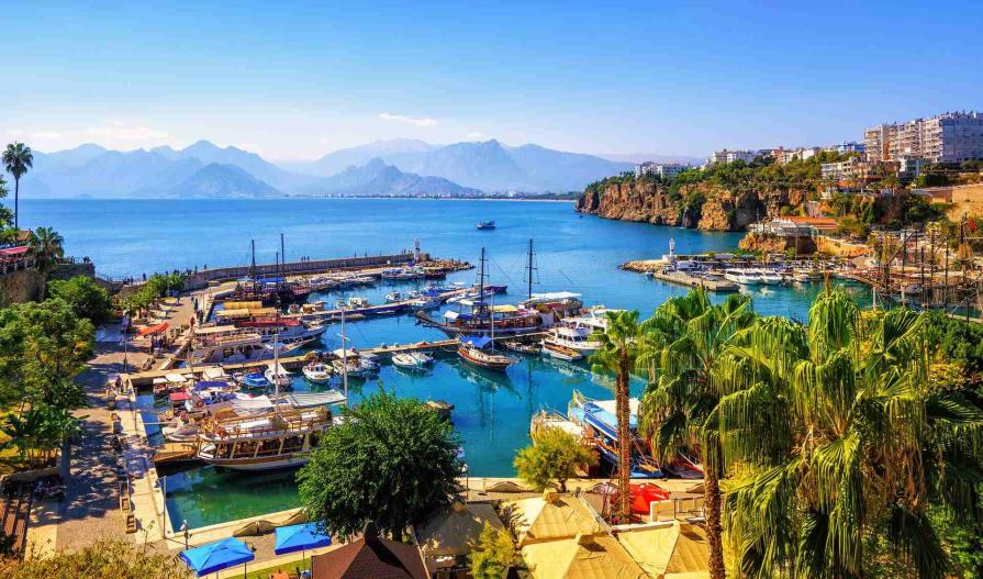 Travelling to Antalya: 5 places not recommended for visiting