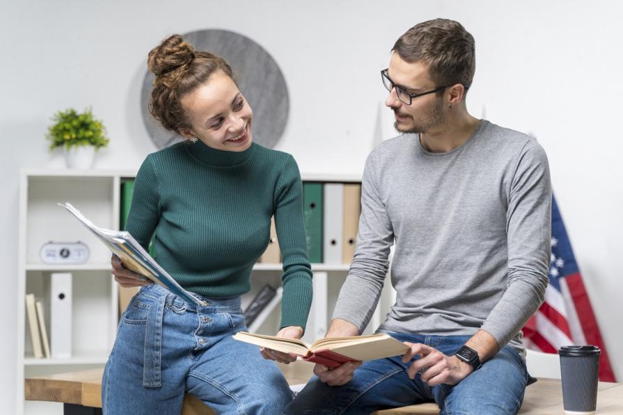 How do those who learn foreign languages train their brains?