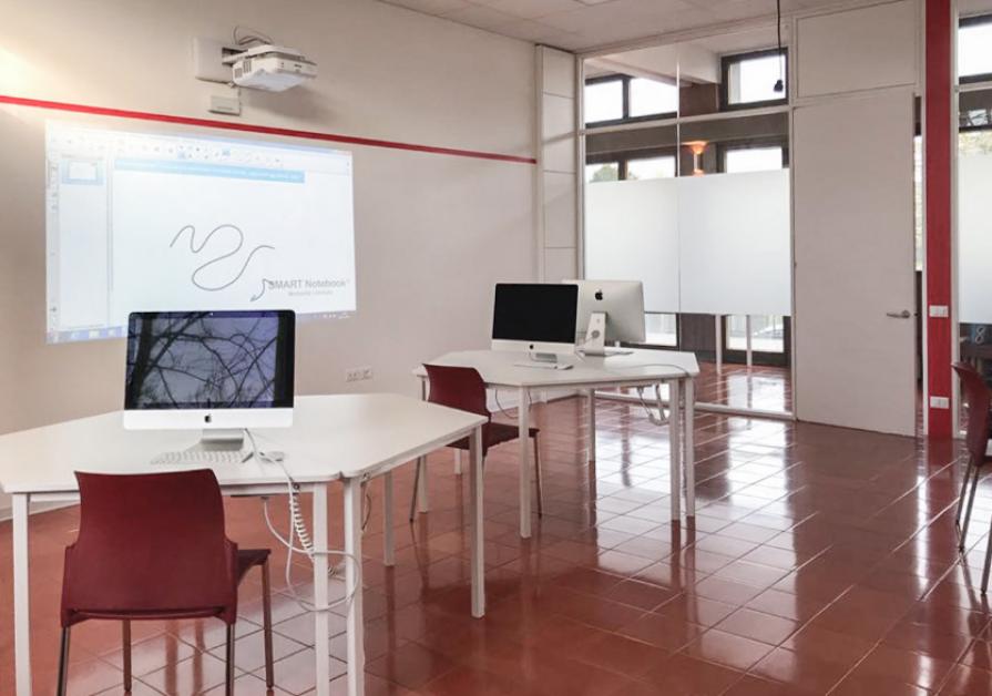 TOP-2 Best Boarding Schools in Venice 2026 Rankings