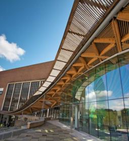 The first branch of the British Russell Group opens in Egypt