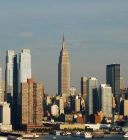FAQ: How much does it cost to live in New York?