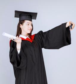 FAQ: How much does Master's degree in Oxford cost?