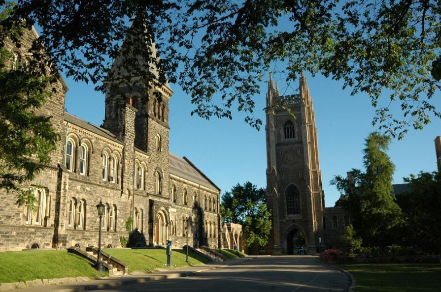 FAQ: How much does a Bachelor's degree in Canada cost?