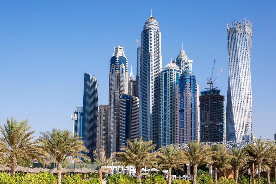 How to have an inexpensive vacation in the UAE: effective ways to save money