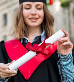 FAQ: How long does a Bachelor's degree last in Switzerland?