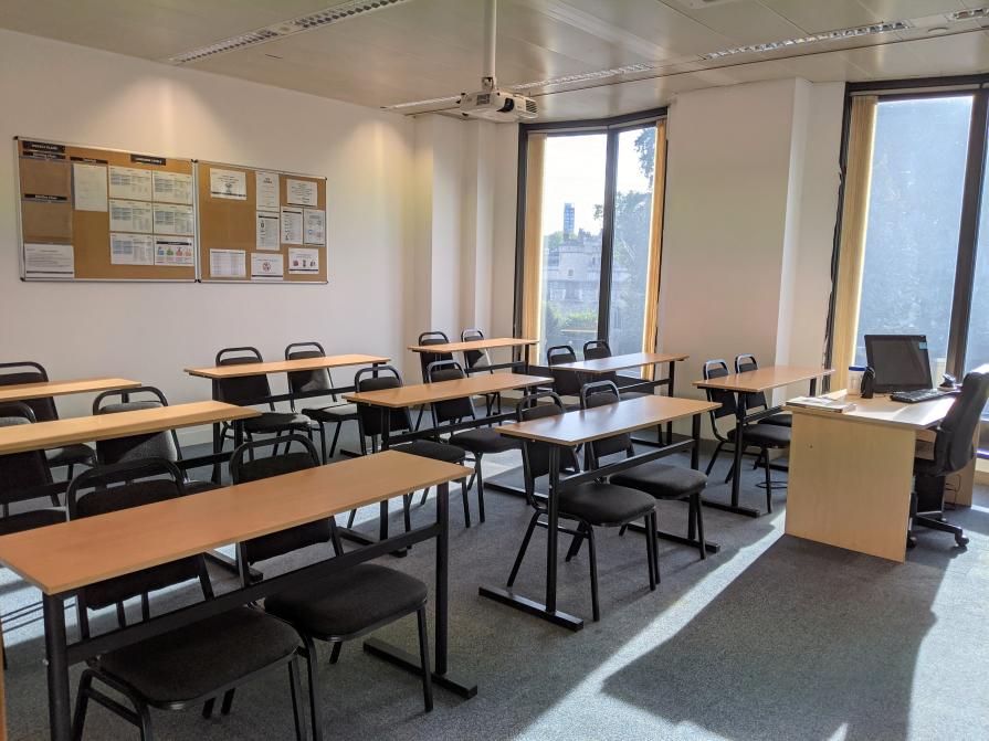 TOP-20 Best London Language Schools 2026